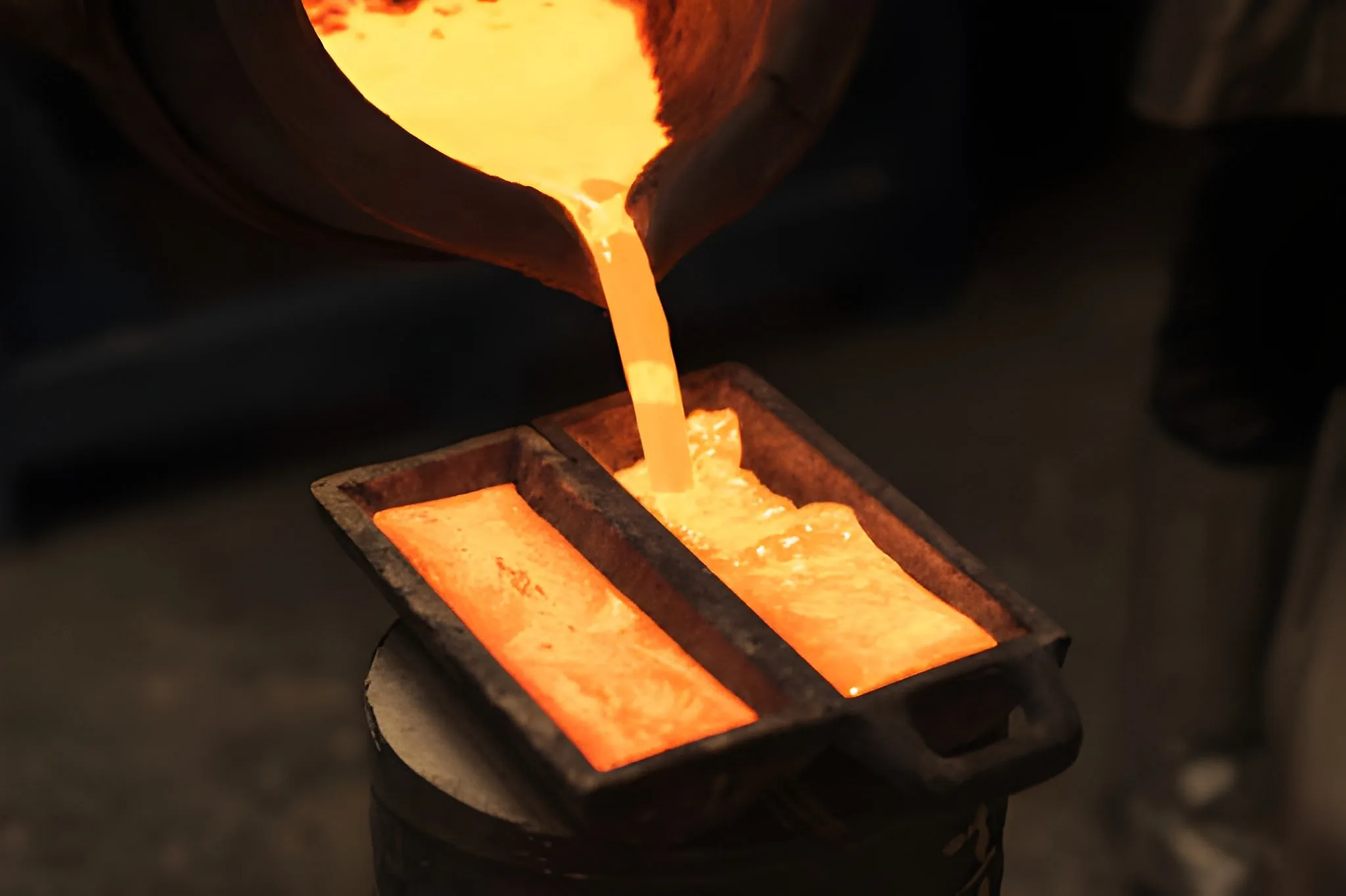 Altın Nasıl Üretilir? Doğadan Yatırıma Uzanan Süreç Altın Nasıl Üretilir? Doğadan Yatırıma Uzanan Süreç